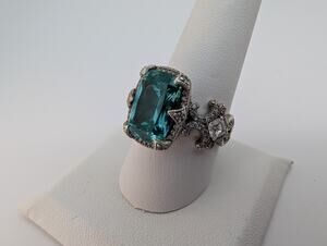 Glowy! ERICA COURTNEY XO-EC Sterling Silver 925 Teal Synthetic Spinel Ring Sz 10